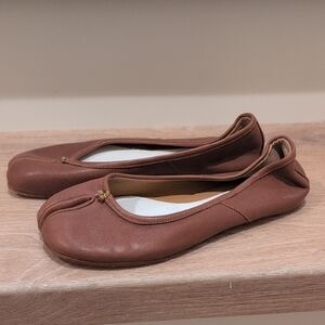 Brown Leather Split Toe Ballet Flats